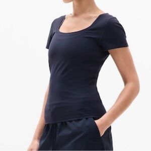 NWT Athleta Transcend Scoop Tee